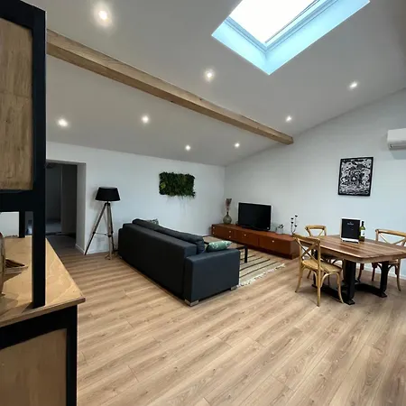 Apartamento Chez Je Et Ce, Terrasse Equipe Pour 6 Personnes, 5 Minutes De Carcassonne Roullens