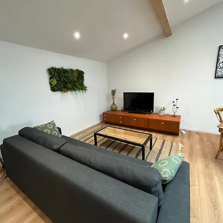 Chez Je Et Ce, Terrasse Equipe Pour 6 Personnes, 5 Minutes De Carcassonne Apartamento *